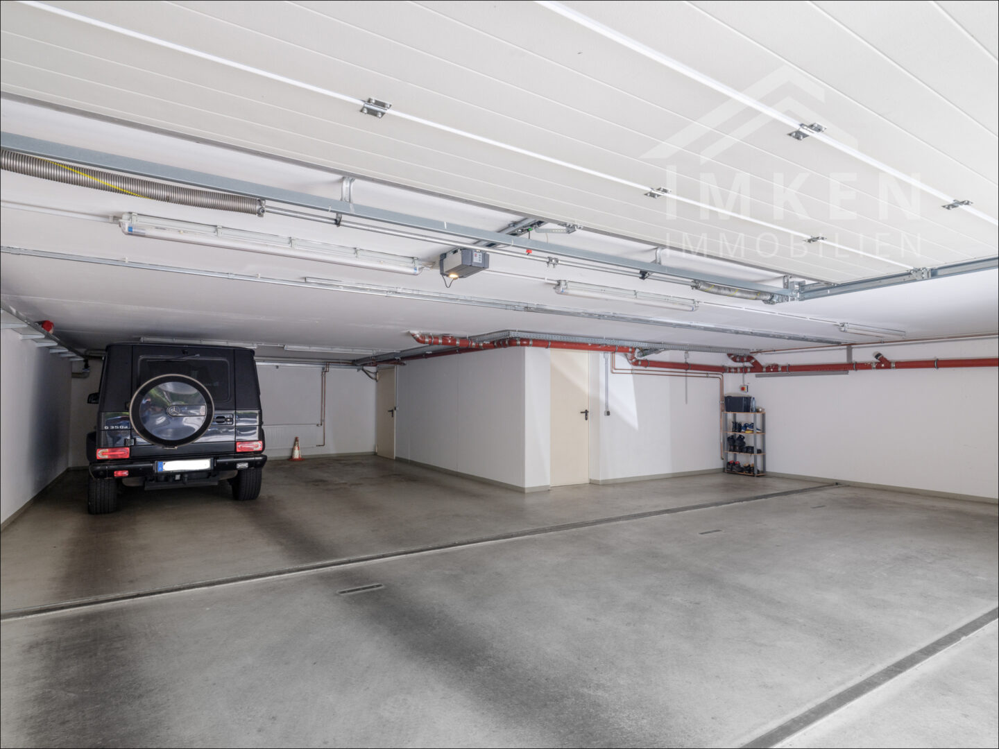 Tiefgarage mit 4 Stellplätzen