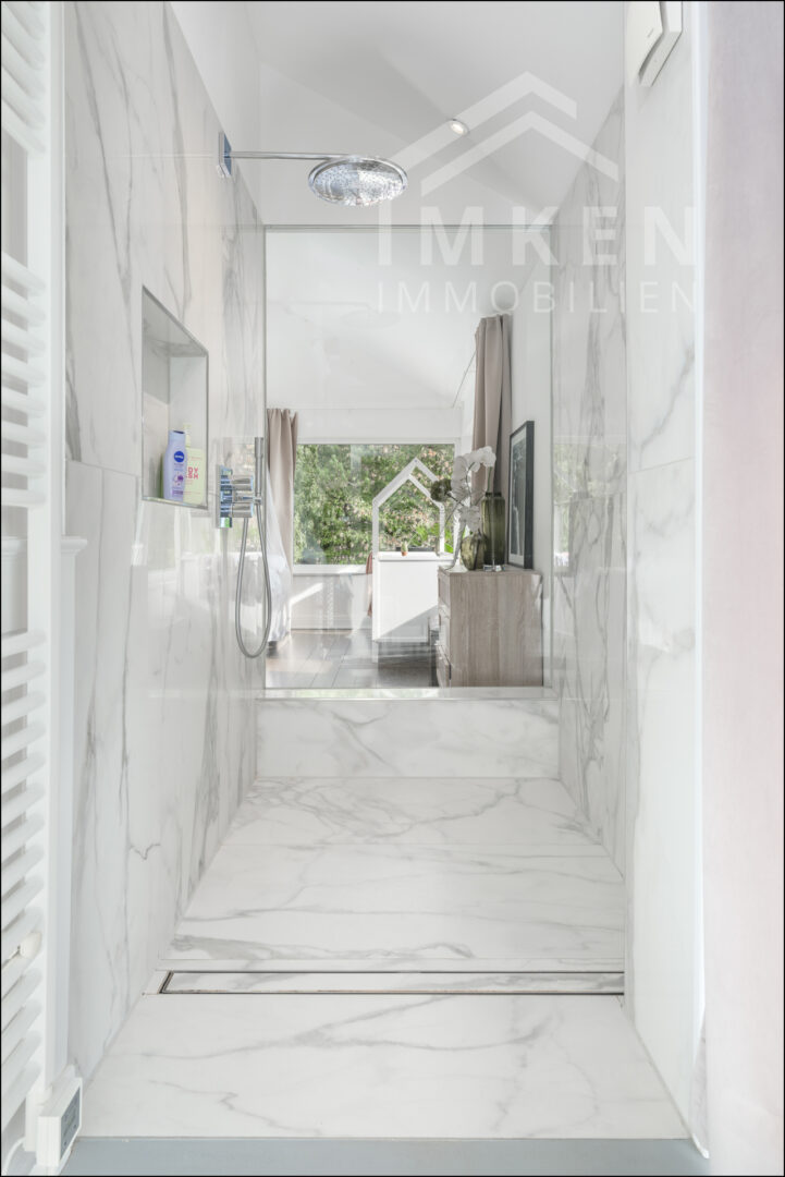 Master-Suite Dusche