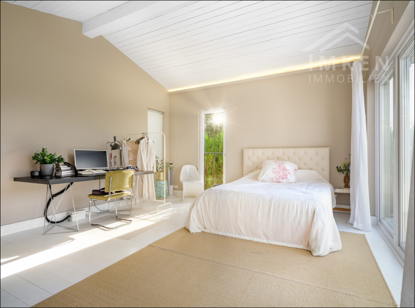 Schlafzimmer EG