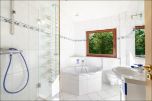 Badezimmer EG